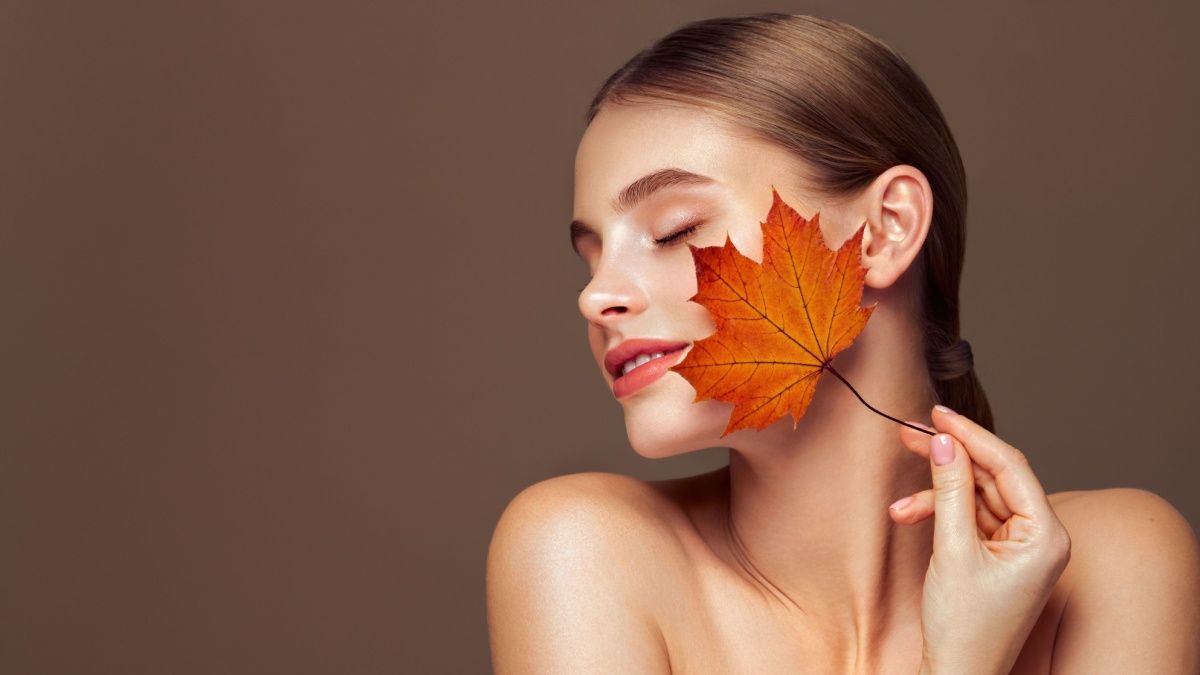 In questa foto si vede una ragazza che ha usato Beauty Caress di Vilo cosmetics nella sua skincare personalizzata di autunno